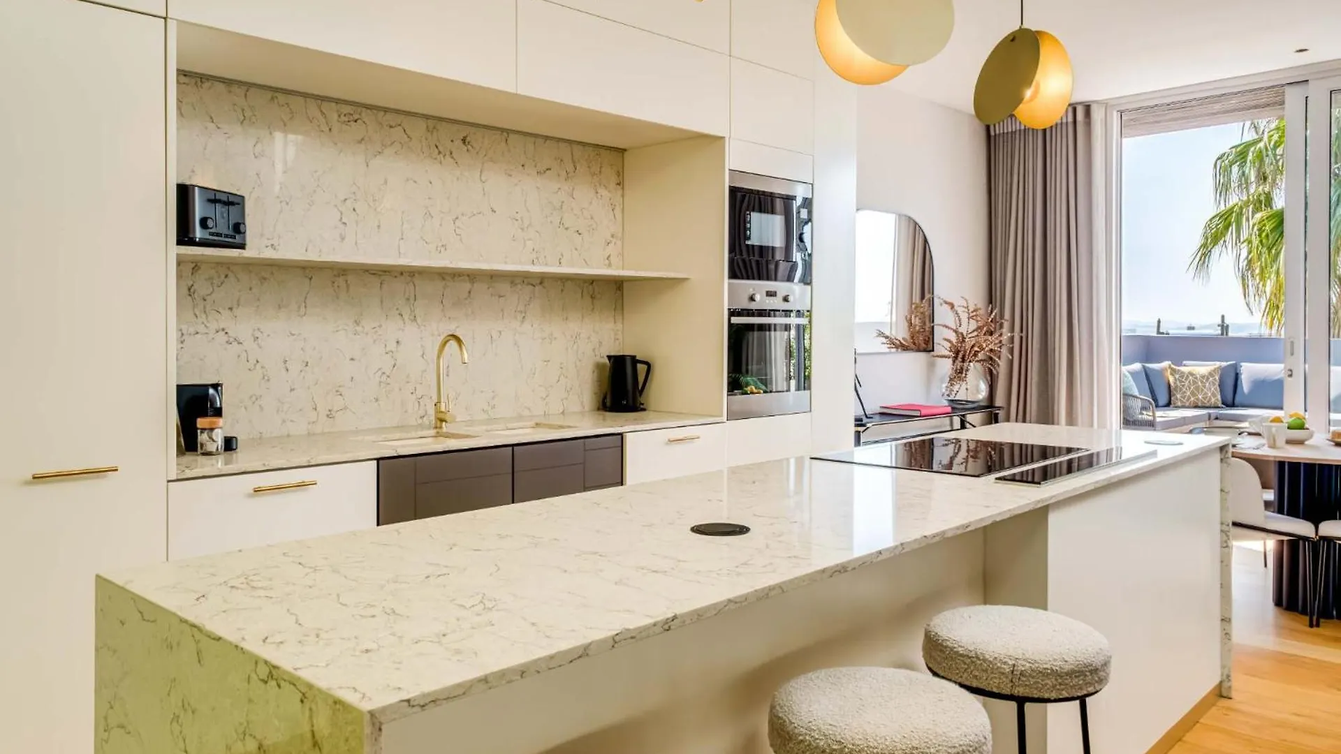 Apartment Ishani Cape Town South Africa